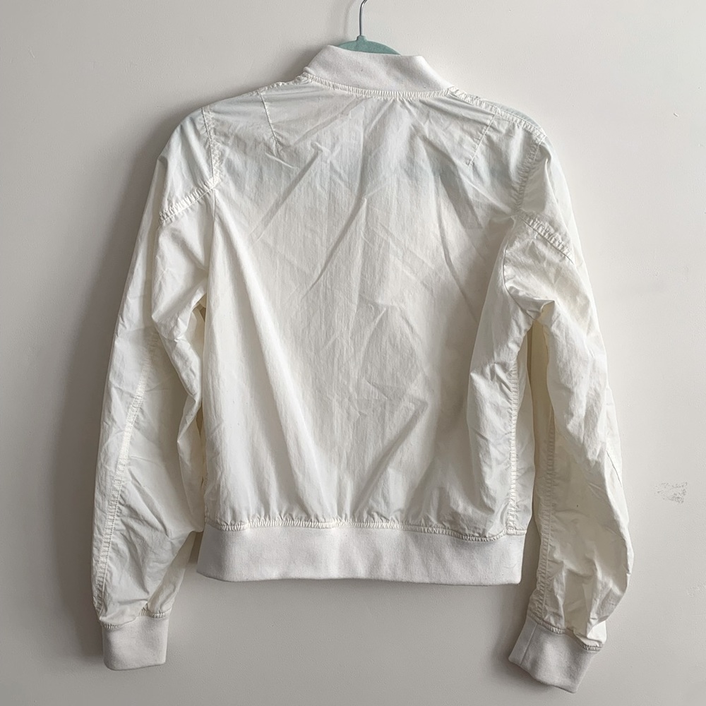 UNIQLO - Picture 2 of 3
